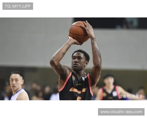 深圳队引援动向曝光：多名球员转会传闻引关注