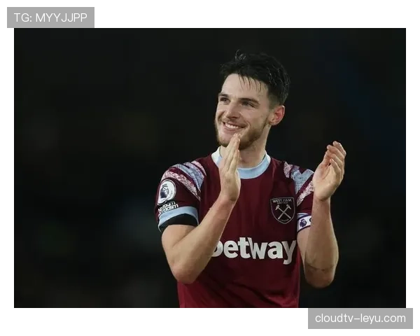 赖斯战术适应持续提升,球队在新赛季中展现出非凡的灵活性与竞争力 赖斯战术适应持续提升,球队在新赛季中展现出非凡的灵活性与竞争力